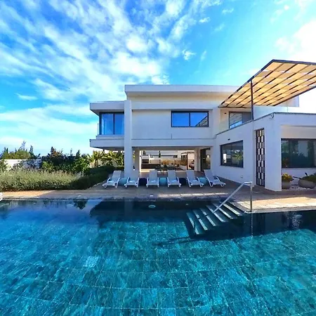 Billy's Place Protaras Luxury With Private Pool With Heated Pool Option For Autumn And Winter Months