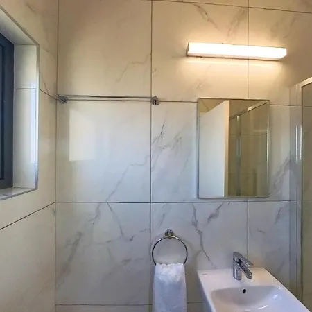 Billy's Place Protaras Luxury With Private Pool With Heated Pool Option For Autumn And Winter Months Паралимни