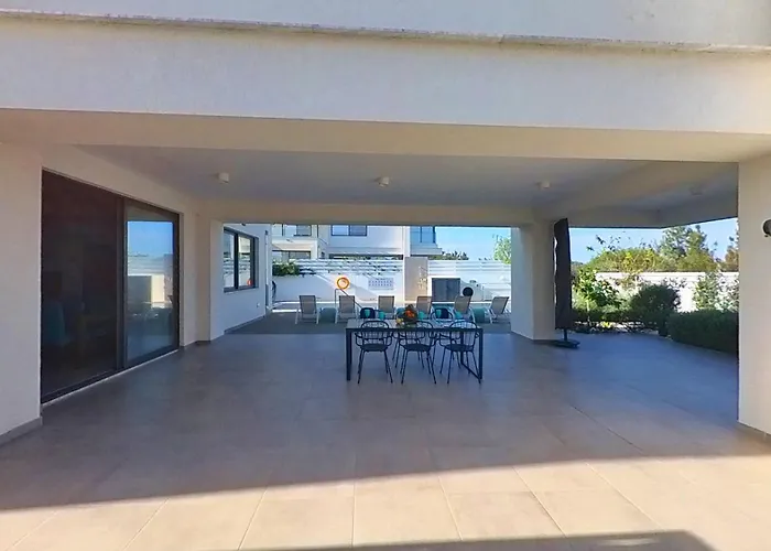 ヴィラ Billy's Place Protaras Luxury With Private Pool With Heated Pool Option For Autumn And Winter Months *