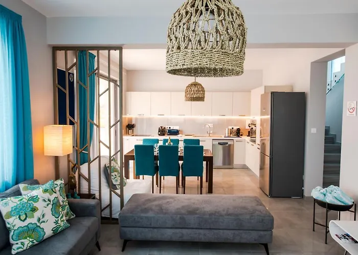 Billy's Place Protaras Luxury With Private Pool With Heated Pool Option For Autumn And Winter Months * Paralimni