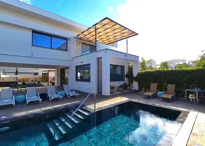 Billy's Place Protaras Luxury With Private Pool With Heated Pool Option For Autumn And Winter Months Villa *