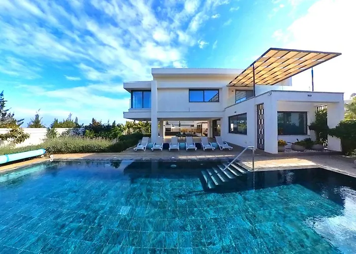 Billy's Place Protaras Luxury With Private Pool With Heated Pool Option For Autumn And Winter Months