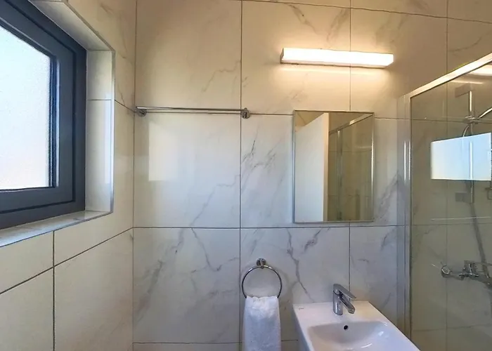 Billy's Place Protaras Luxury With Private Pool With Heated Pool Option For Autumn And Winter Months Paralimni