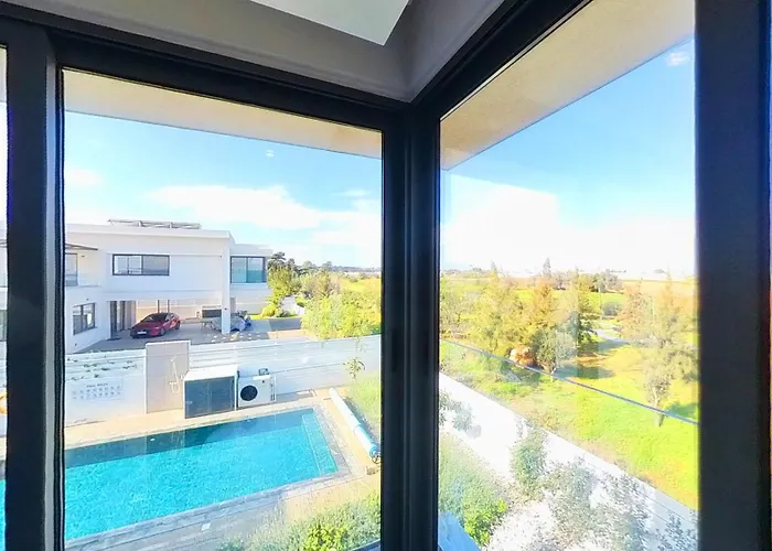 Billy's Place Protaras Luxury With Private Pool With Heated Pool Option For Autumn And Winter Months Paralimni